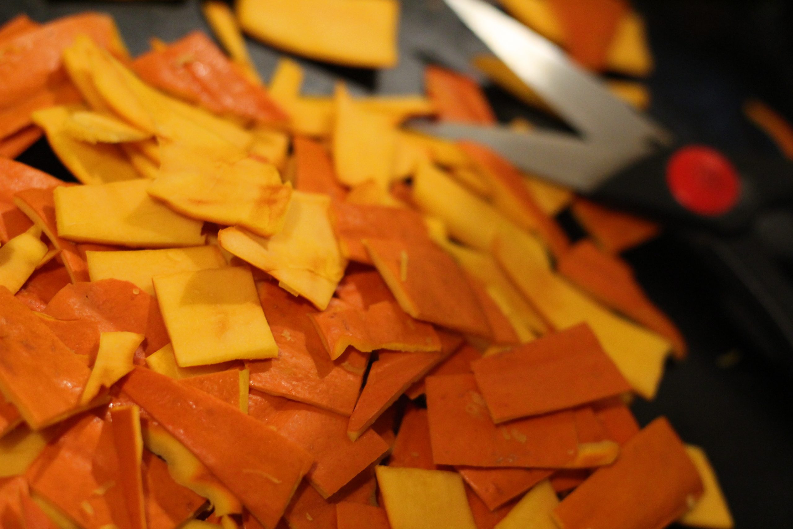 pumpkin chips cutting